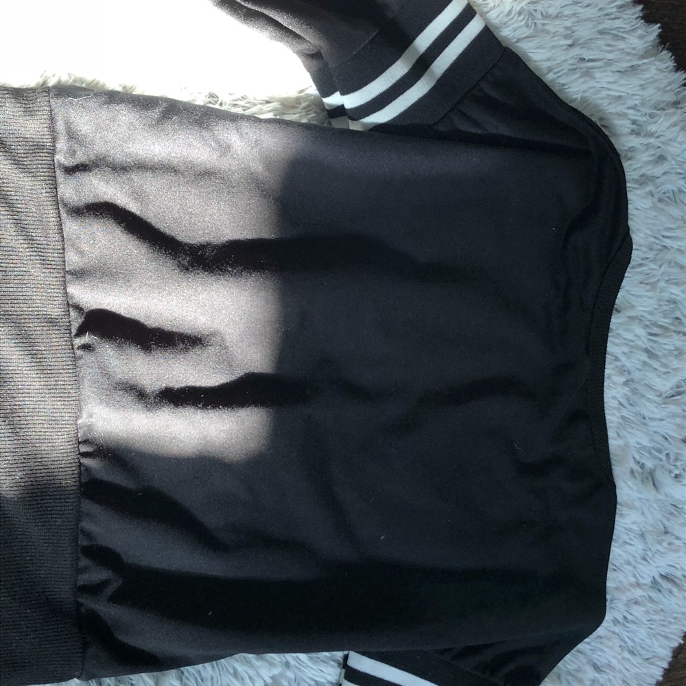 Black cropped sweater
